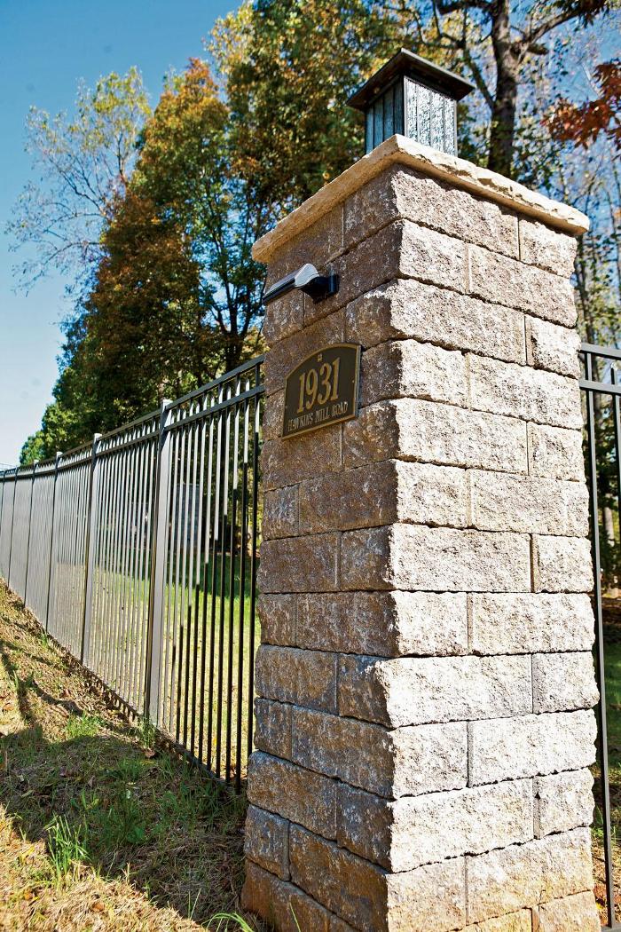 Dominion Block, Brick & Hardscapes Image