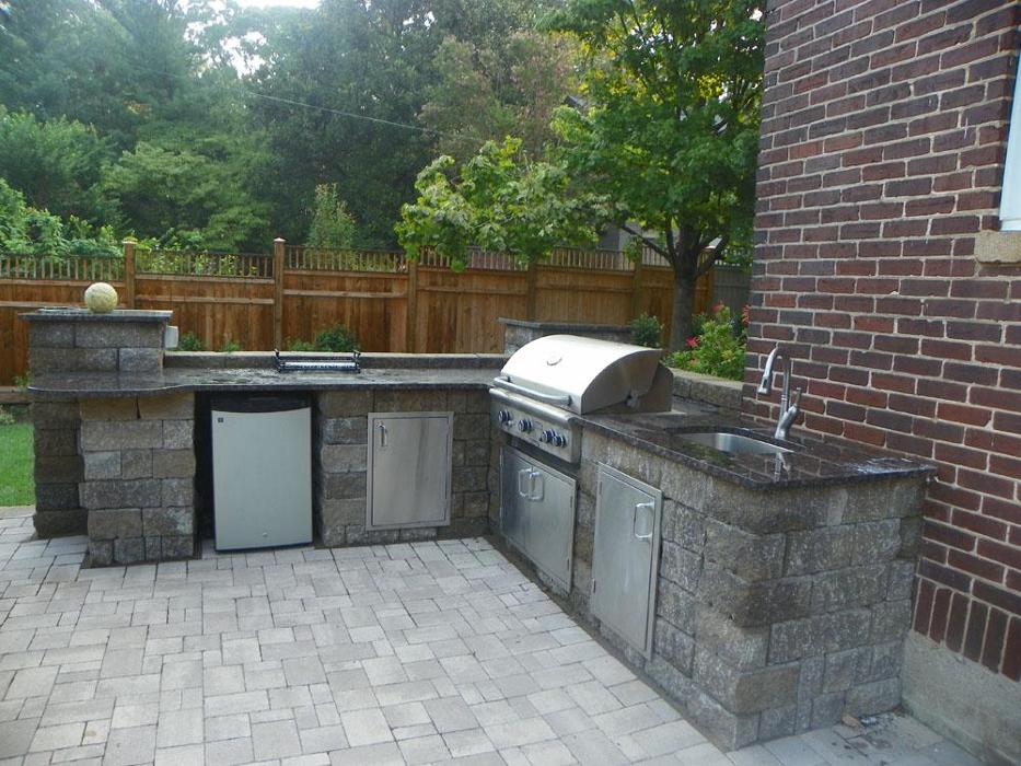 Dominion Block, Brick & Hardscapes Image