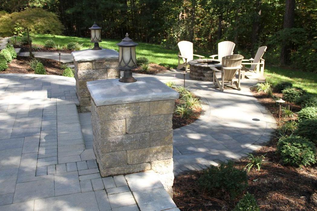 Dominion Block, Brick & Hardscapes Image