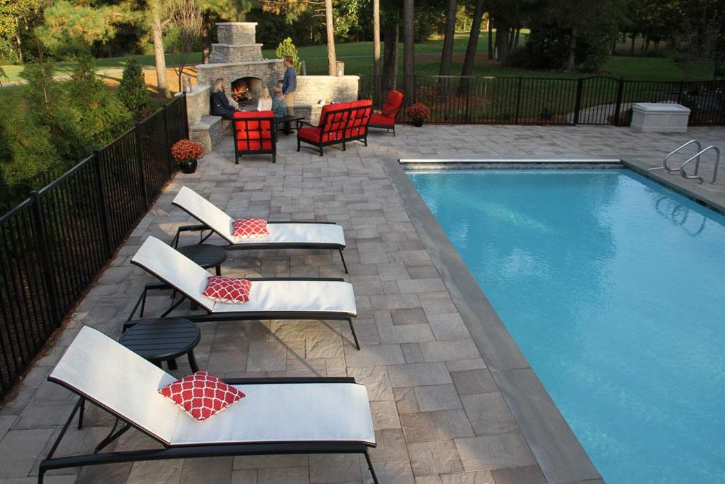 Dominion Block, Brick & Hardscapes Image