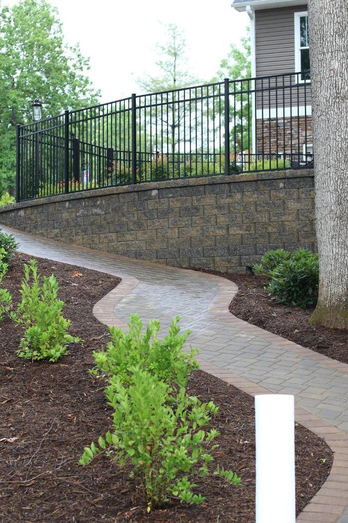 Dominion Block, Brick & Hardscapes Image