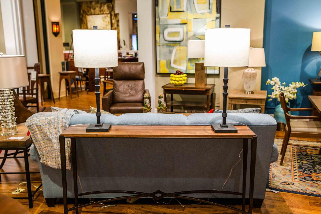 Reid's Fine Furnishings Image