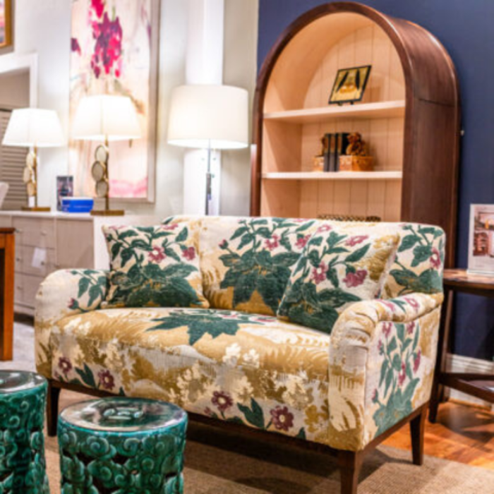 Reid's Fine Furnishings Image