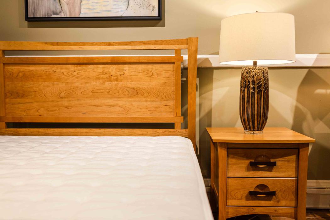 Reid's Fine Furnishings Image