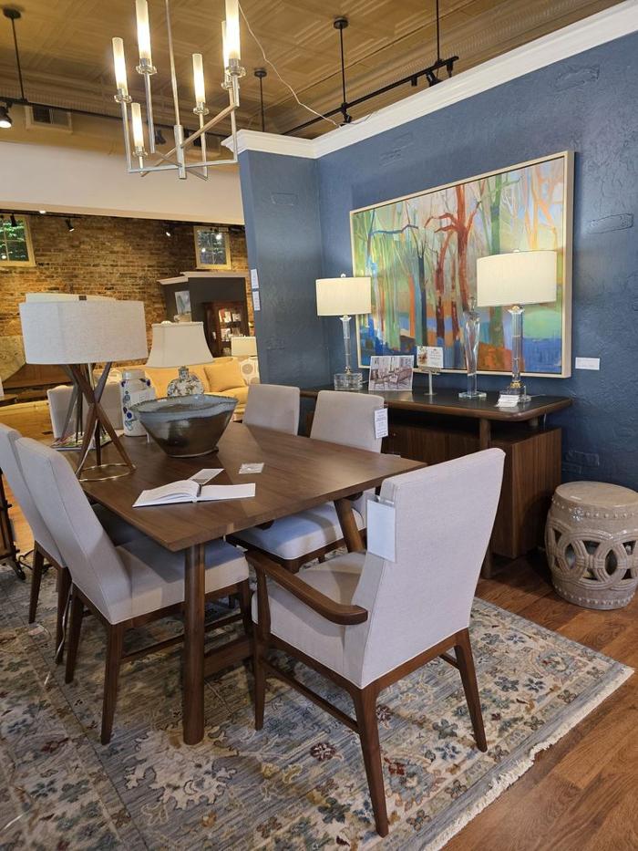 Reid's Fine Furnishings Image