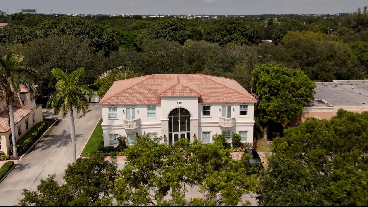 Skin Place Institute Logo