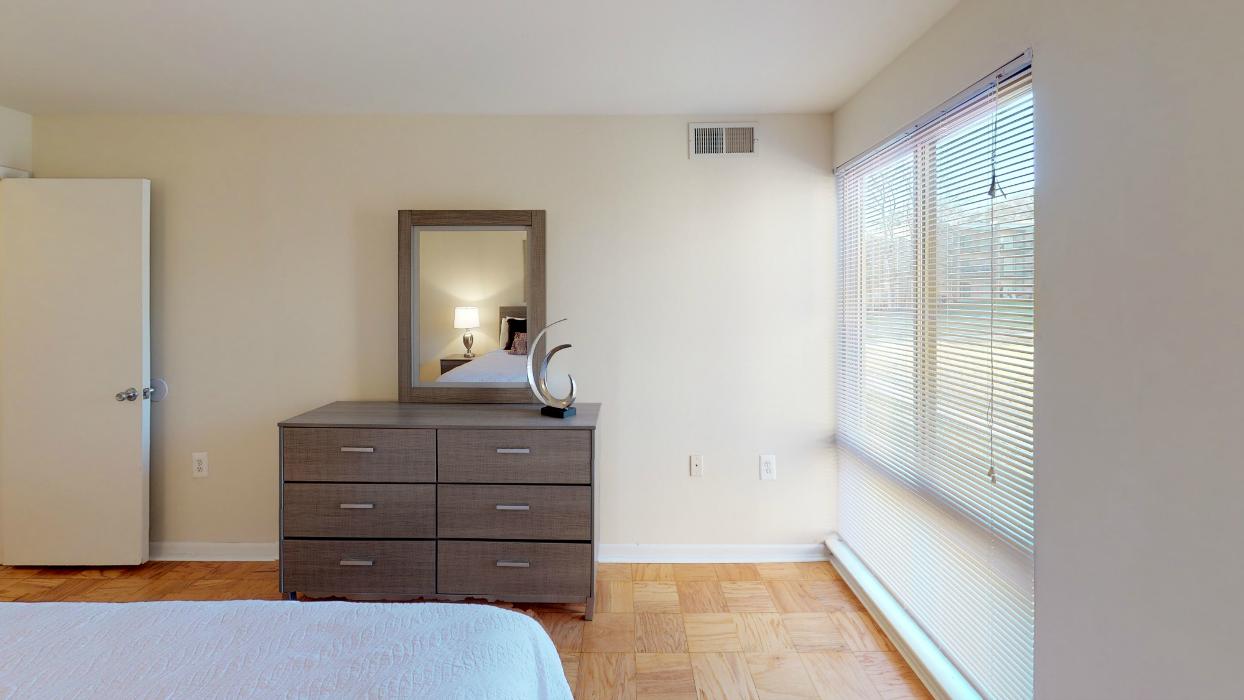 New Carrollton Woods Image