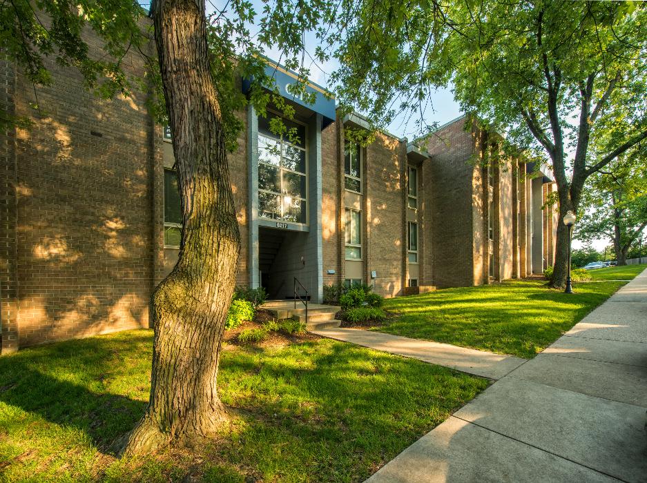 New Carrollton Woods Image