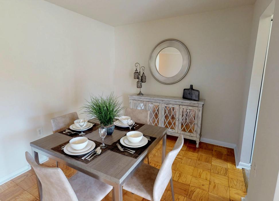 New Carrollton Woods Image