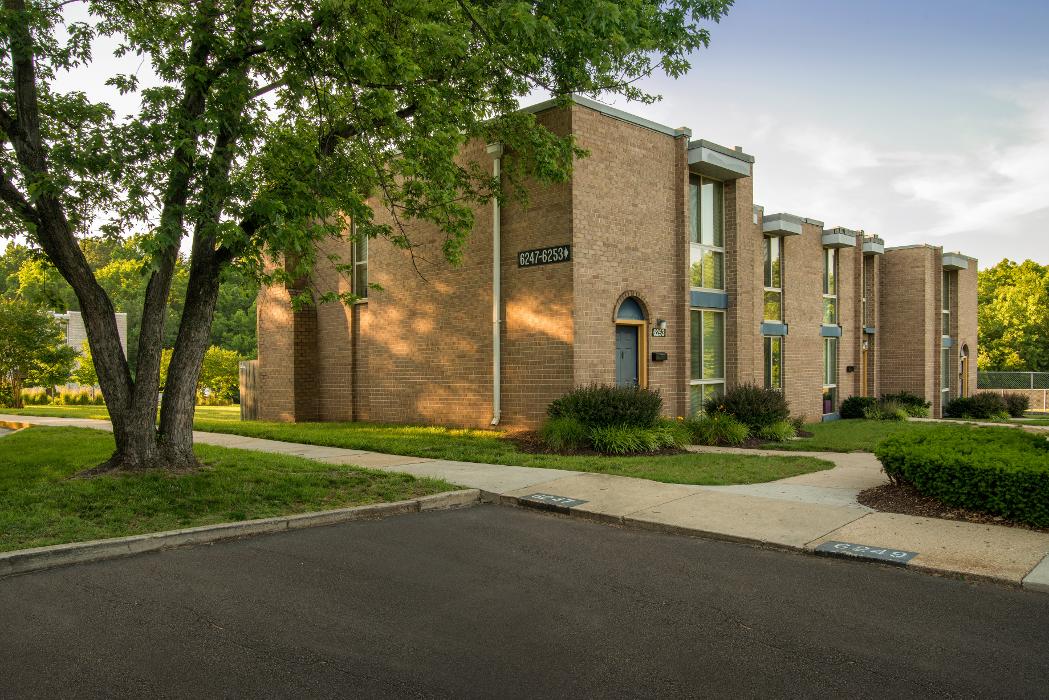 New Carrollton Woods Image