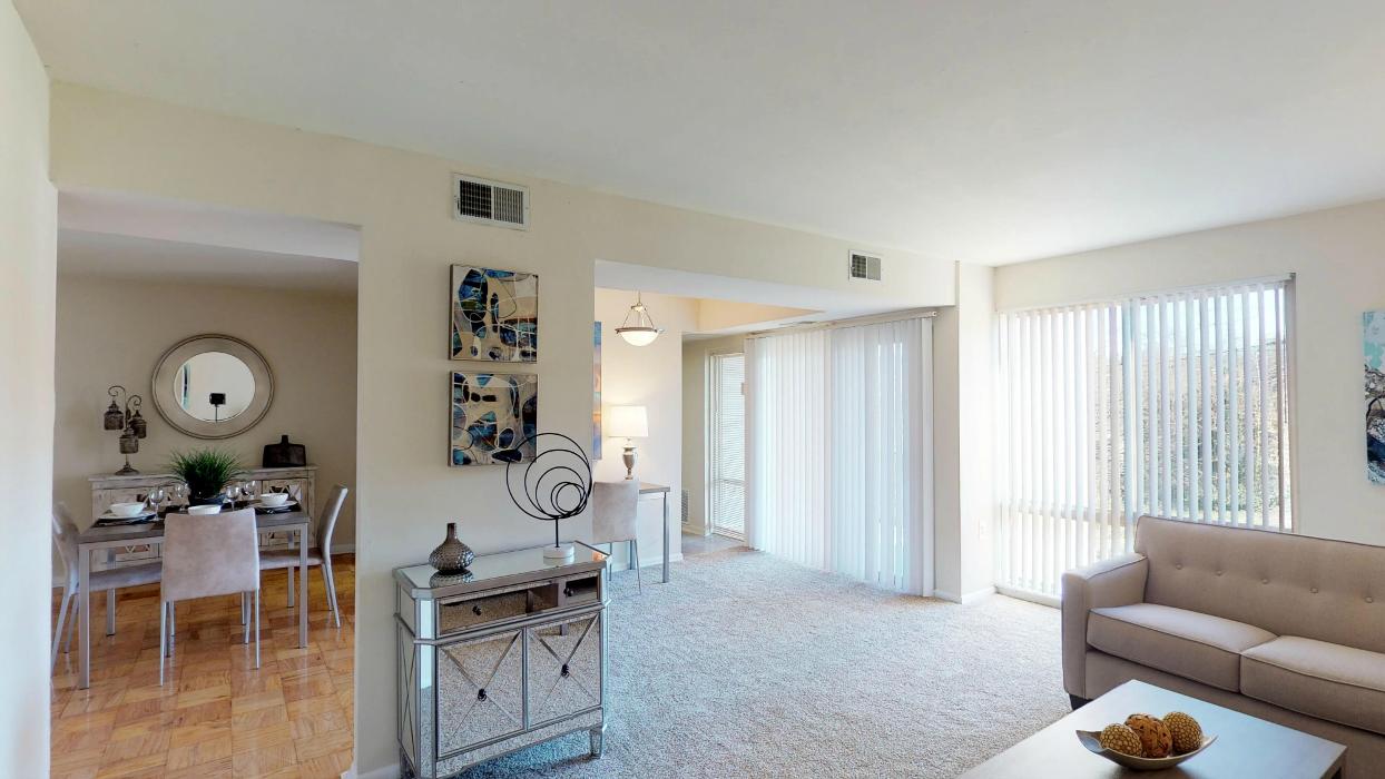 New Carrollton Woods Image