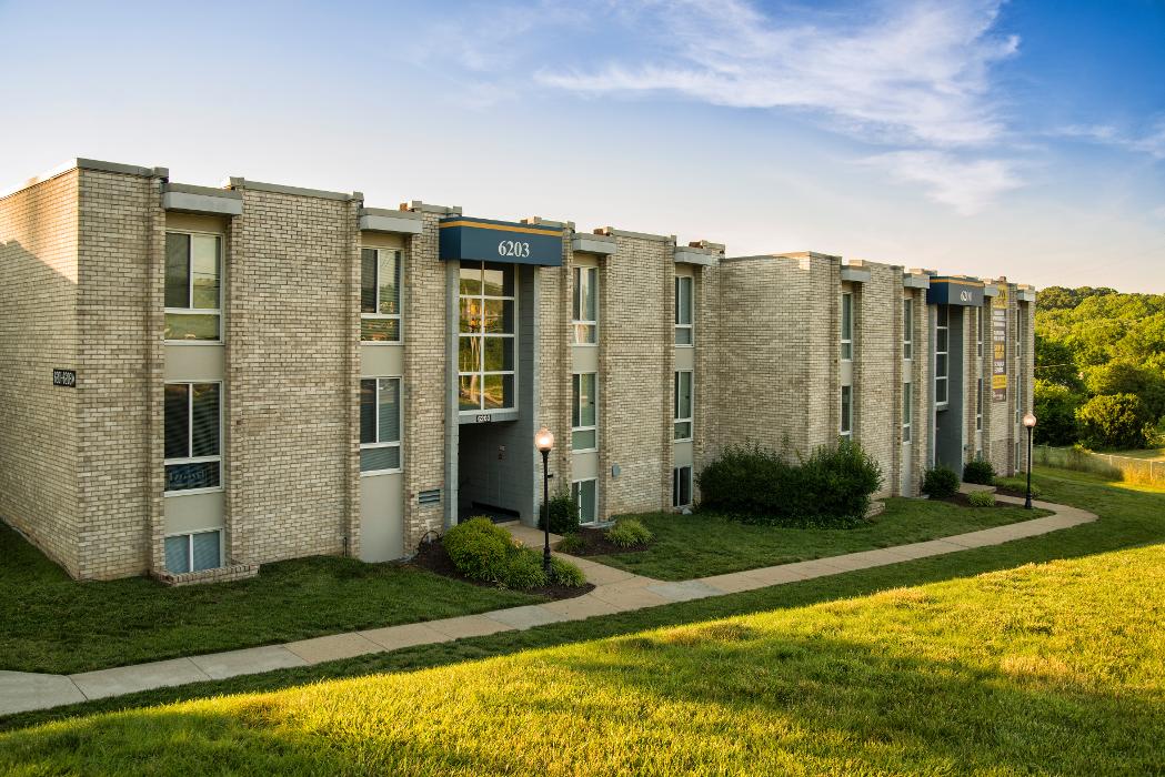 New Carrollton Woods Image