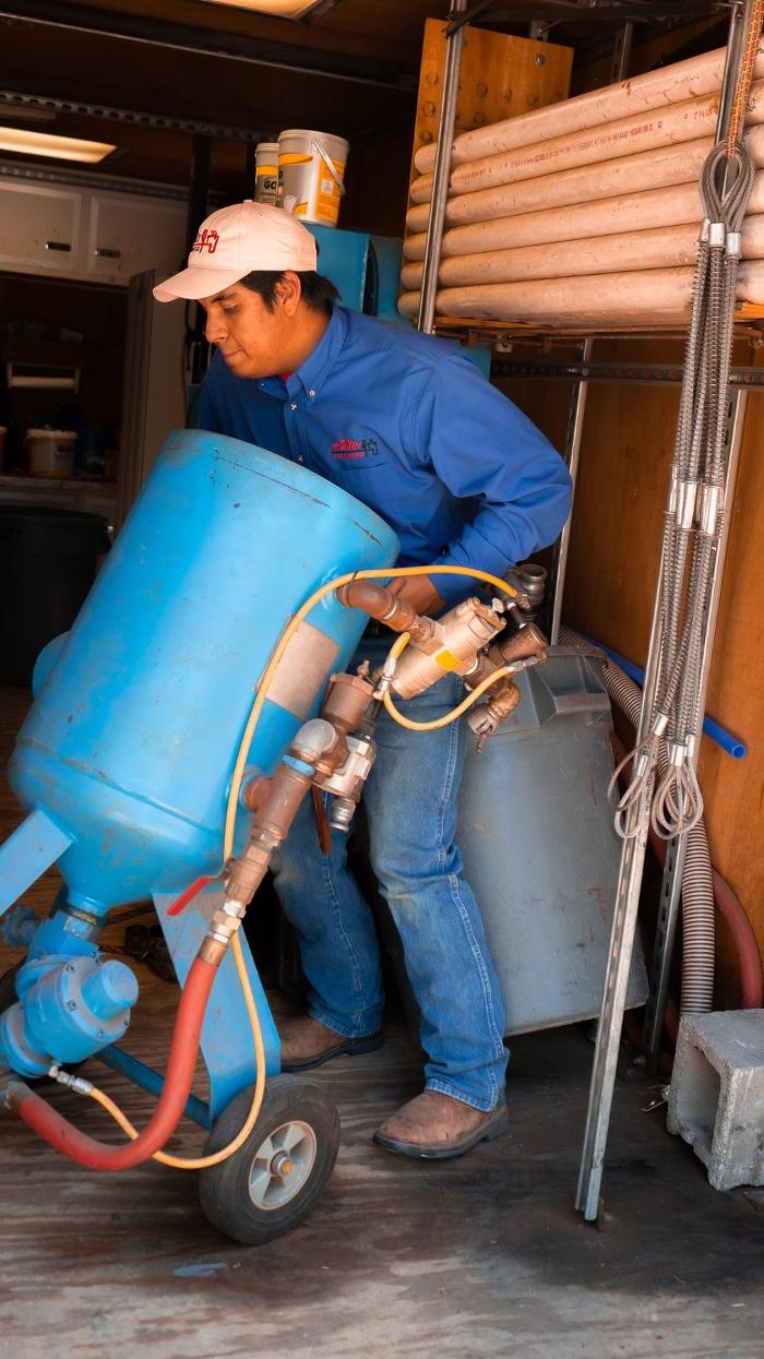 Midway Plumbing Logo