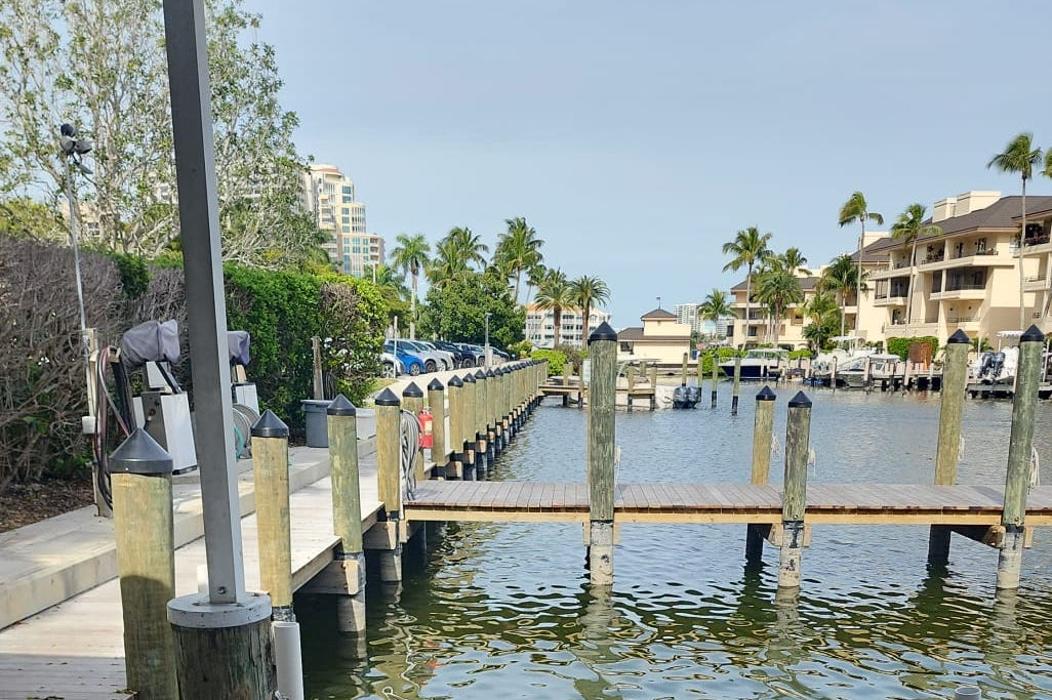 Your Boat Club Naples Logo