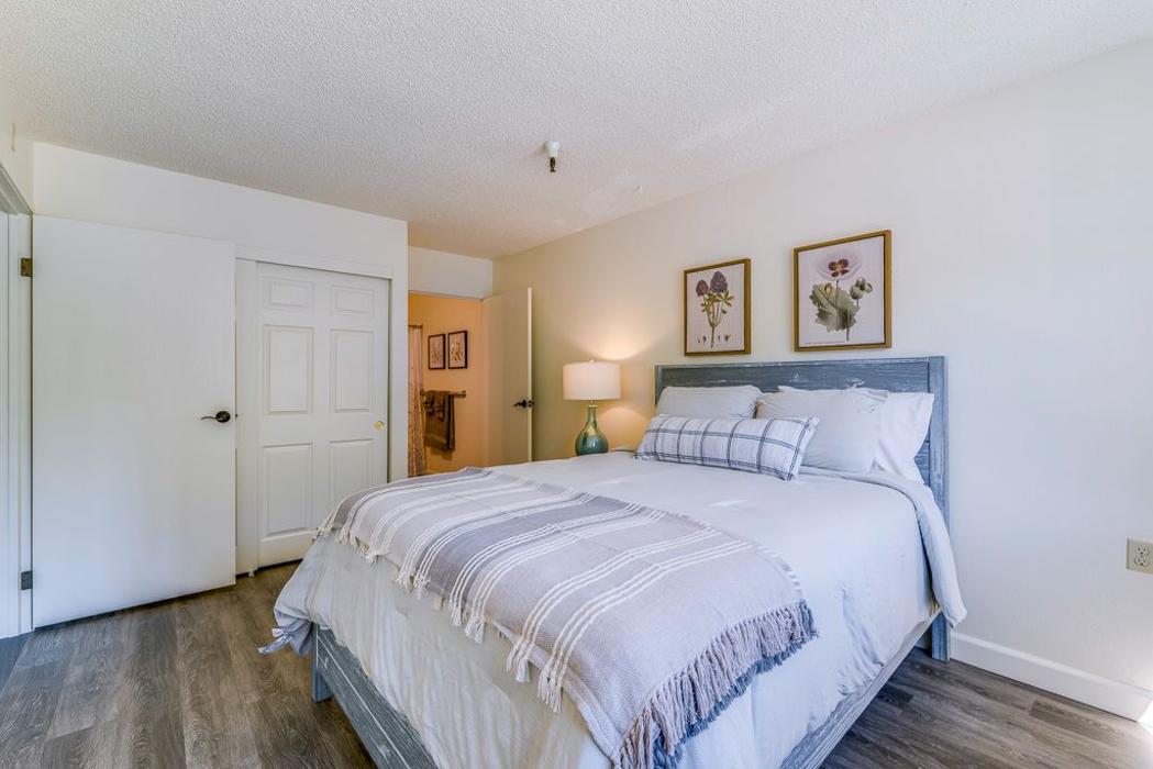 Auburn Ravine Terrace - Auburn, CA