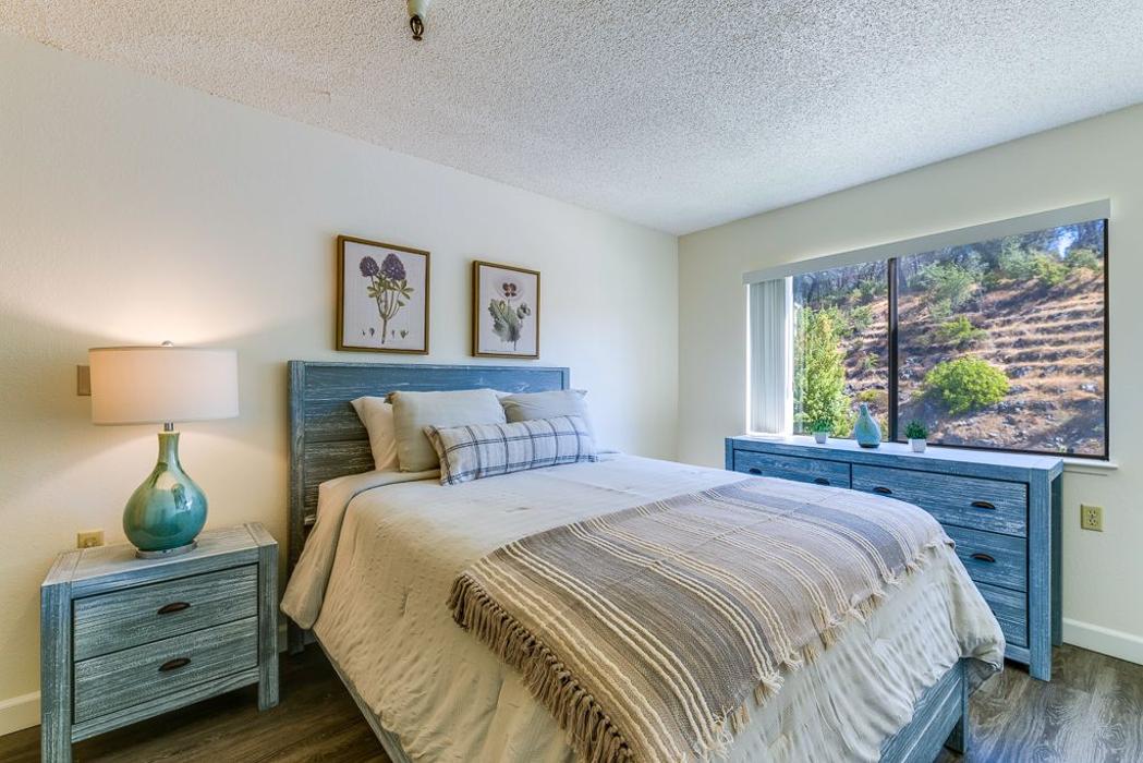 Auburn Ravine Terrace - Auburn, CA