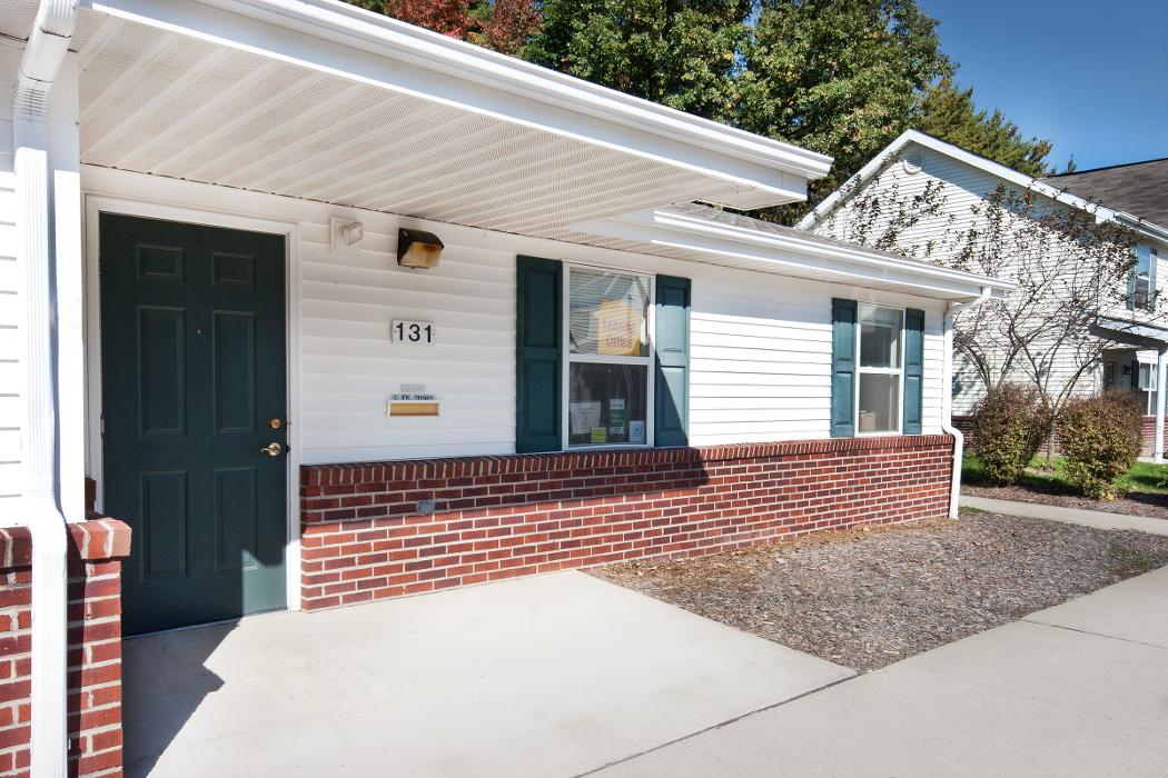 Pine Crossing Apartments - Decatur, IN