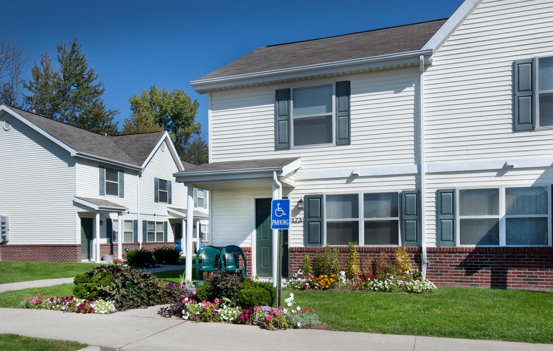 Pine Crossing Apartments - Decatur, IN