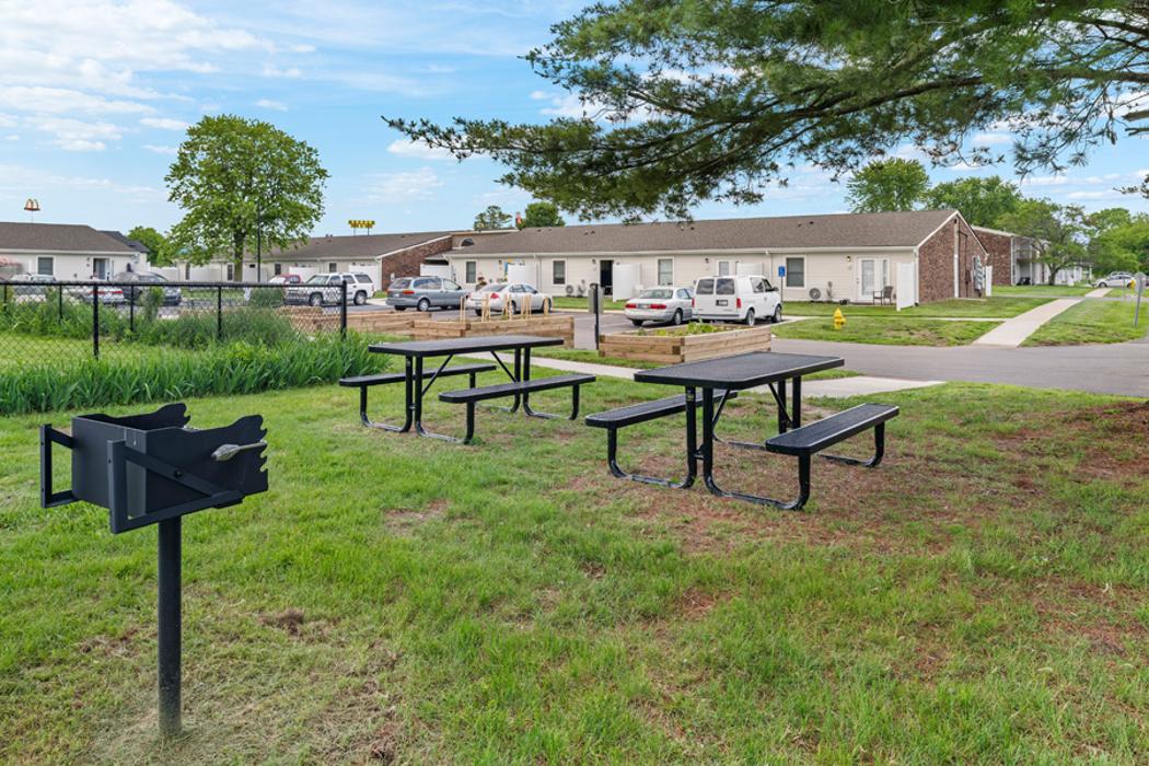 Franklin Cove Apartments - Franklin, IN