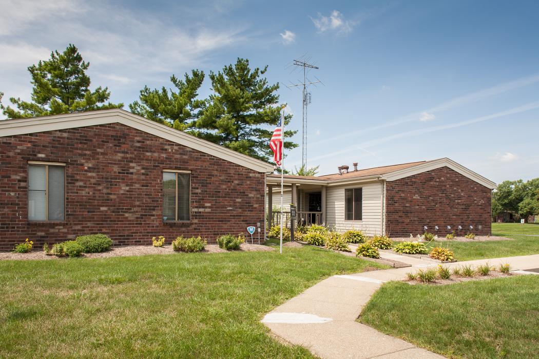 Franklin Cove Apartments - Franklin, IN