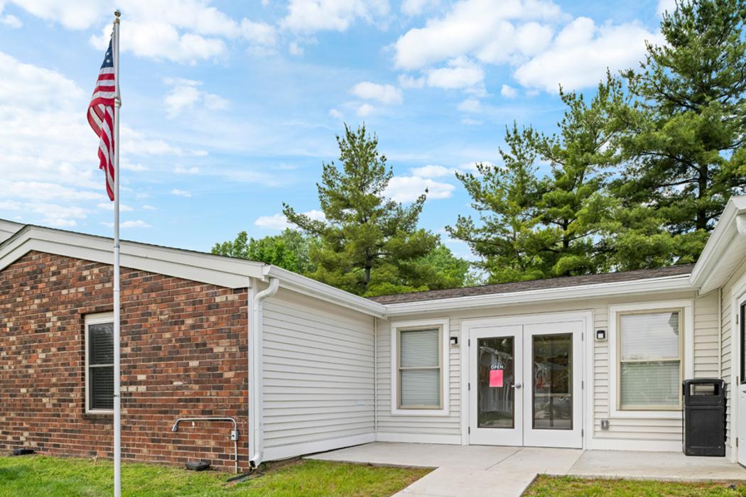 Franklin Cove Apartments - Franklin, IN