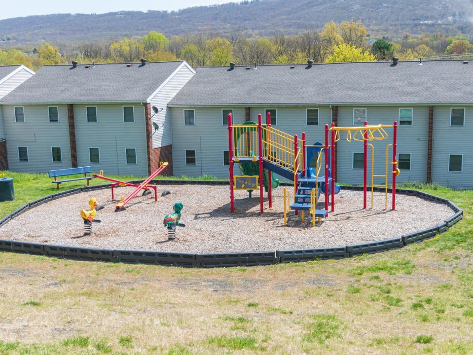 Mayflower Crossing Apartments - Wilkes-Barre, PA