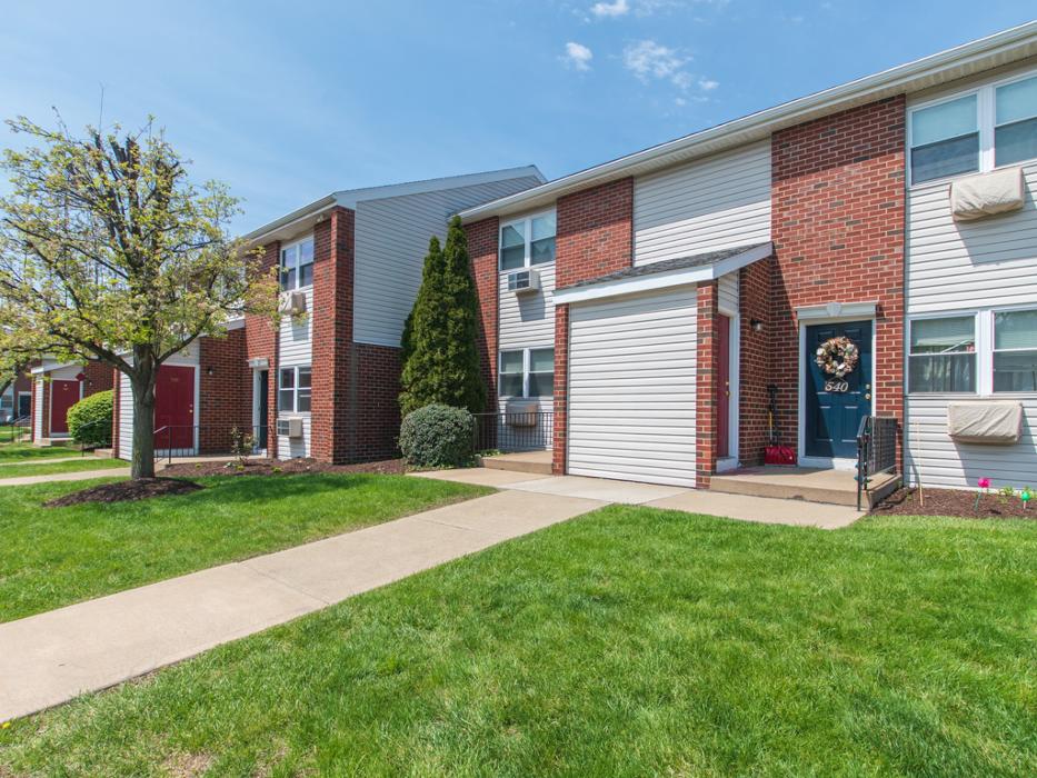 Mayflower Crossing Apartments - Wilkes-Barre, PA