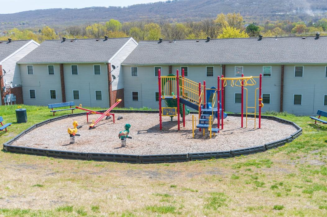 Mayflower Crossing Apartments - Wilkes-Barre, PA