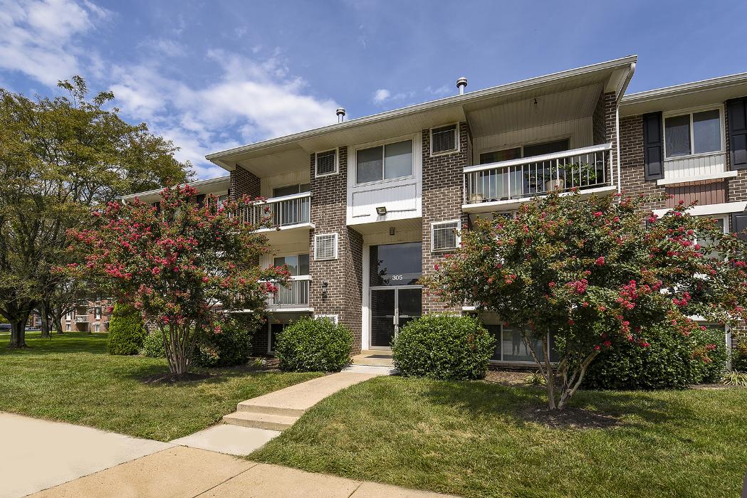 Chesapeake Village Apartments - Middle River, MD