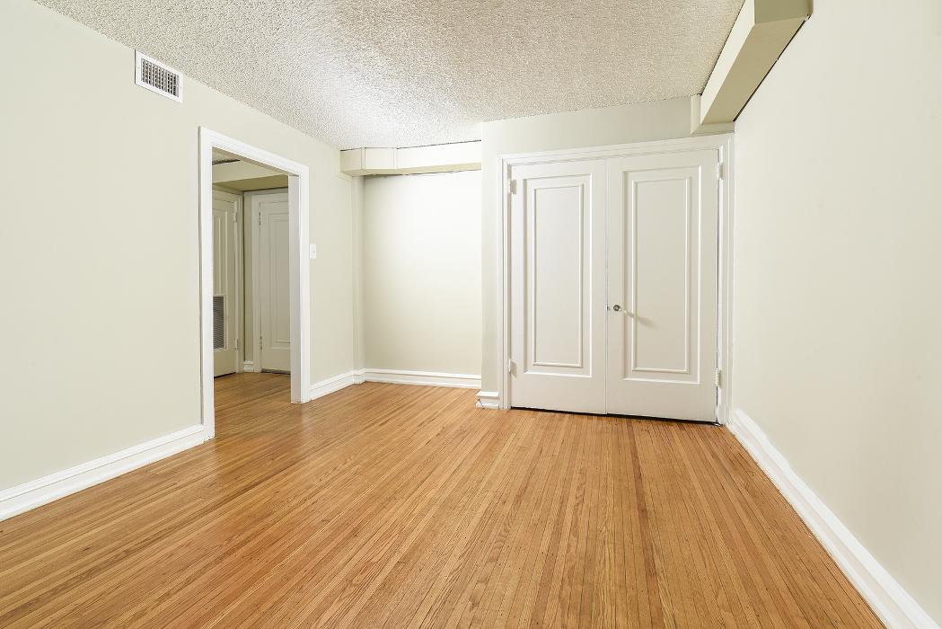 Suburban Court Apartments - Ardmore, PA