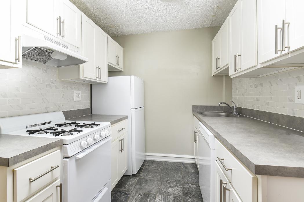 Suburban Court Apartments - Ardmore, PA