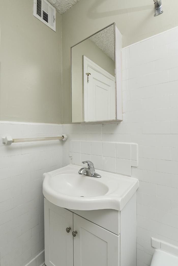 Suburban Court Apartments - Ardmore, PA