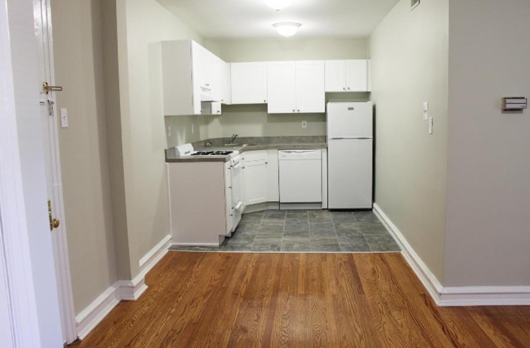 Suburban Court Apartments - Ardmore, PA