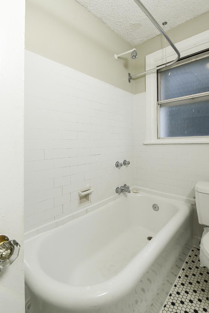 Suburban Court Apartments - Ardmore, PA