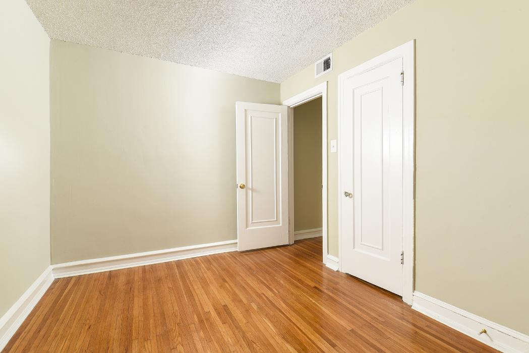 Suburban Court Apartments - Ardmore, PA