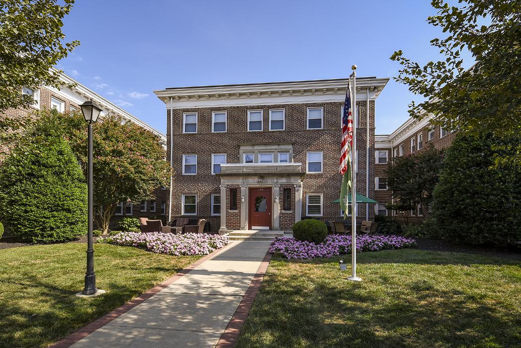 Suburban Court Apartments - Ardmore, PA