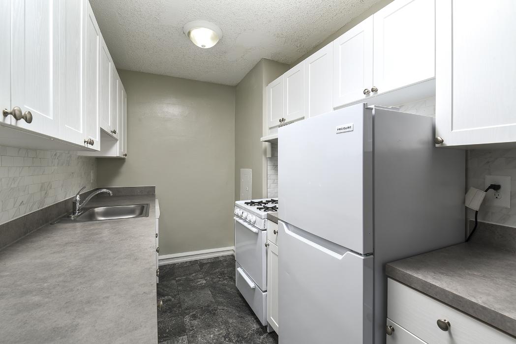 Suburban Court Apartments - Ardmore, PA