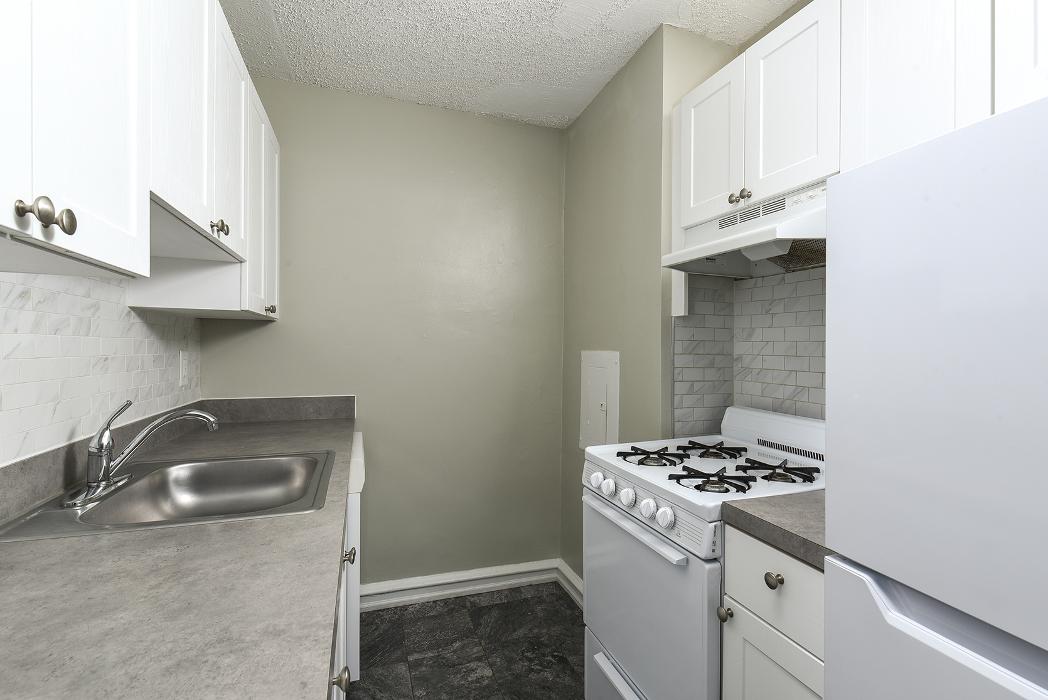 Suburban Court Apartments - Ardmore, PA