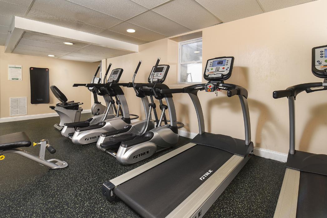 Suburban Court Apartments - Ardmore, PA