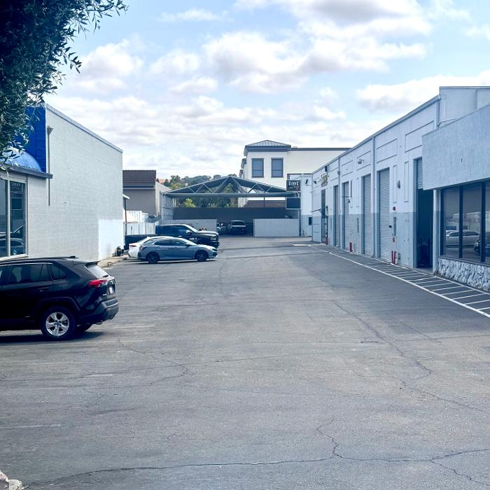 G & C Auto Body Image