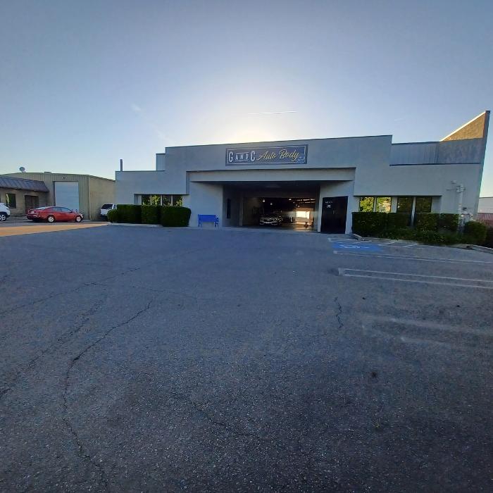 G & C Auto Body Image