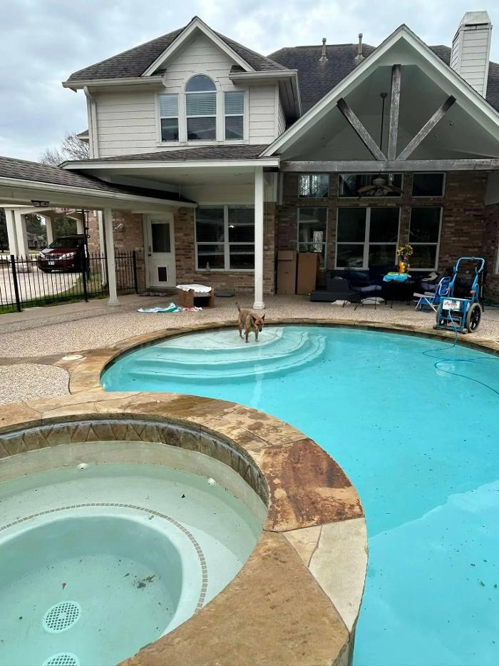 Right Water Pools - Tomball, TX