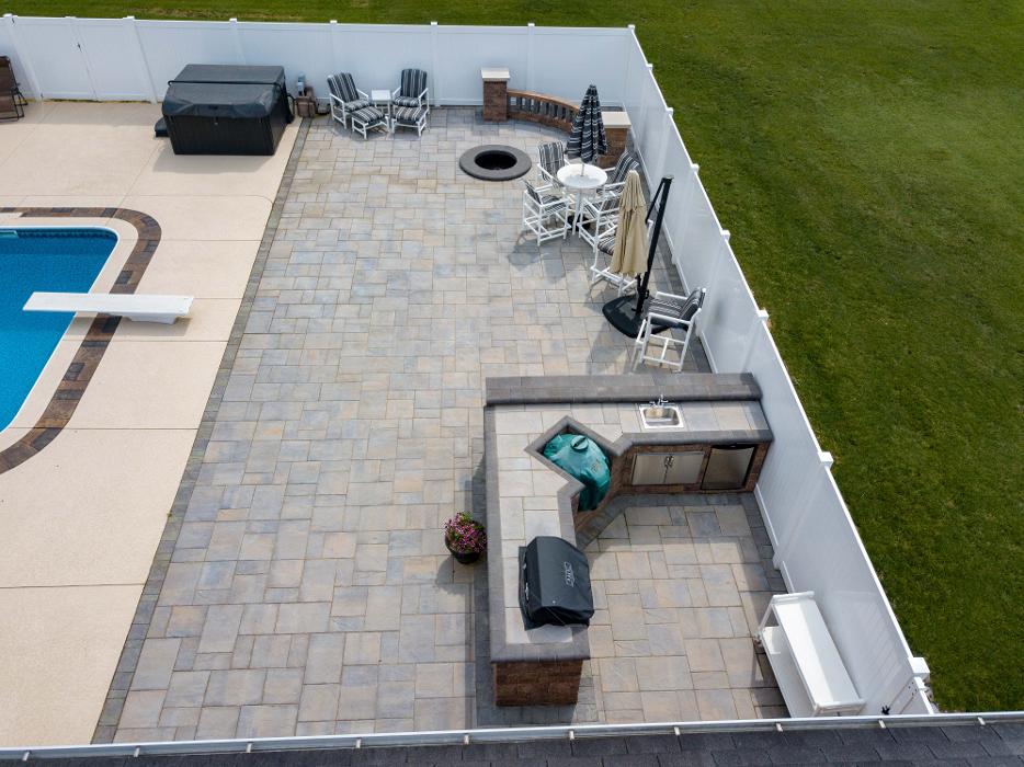 Lamb's Lawn Service & Landscaping LLC Image