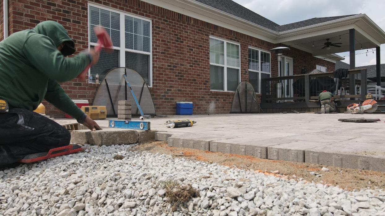 Lamb's Lawn Service & Landscaping LLC Image