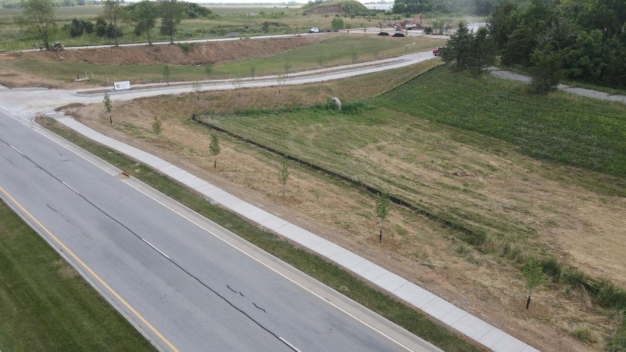 Lamb's Lawn Service & Landscaping LLC Image