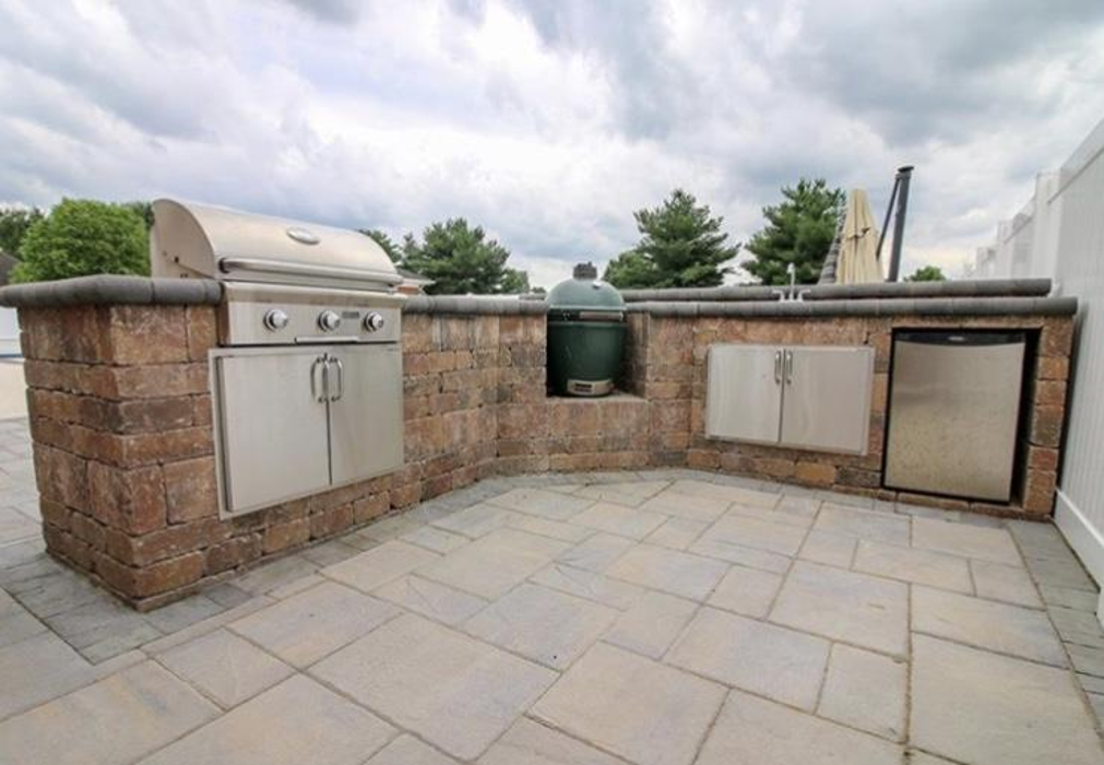 Lamb's Lawn Service & Landscaping LLC Image