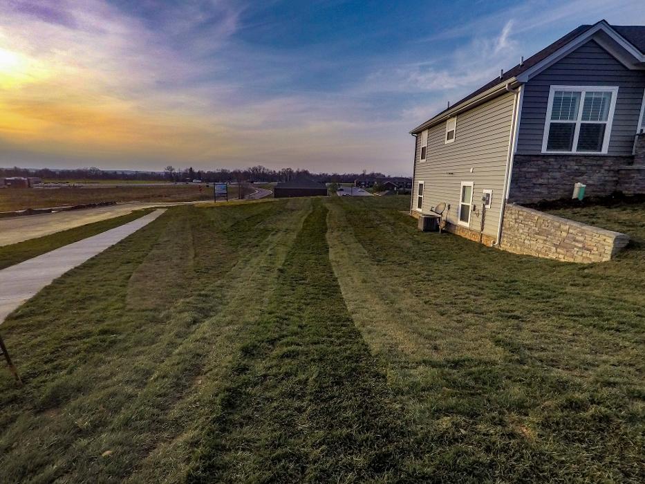 Lamb's Lawn Service & Landscaping LLC Image