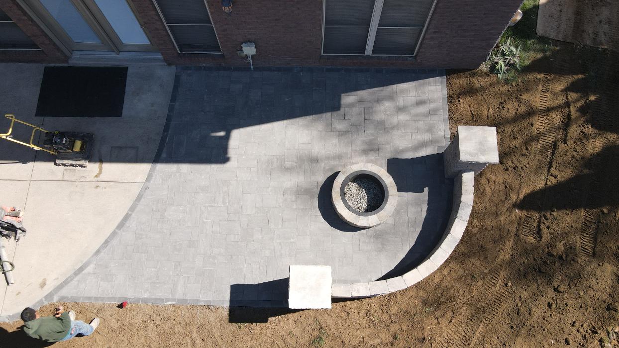 Lamb's Lawn Service & Landscaping LLC Image