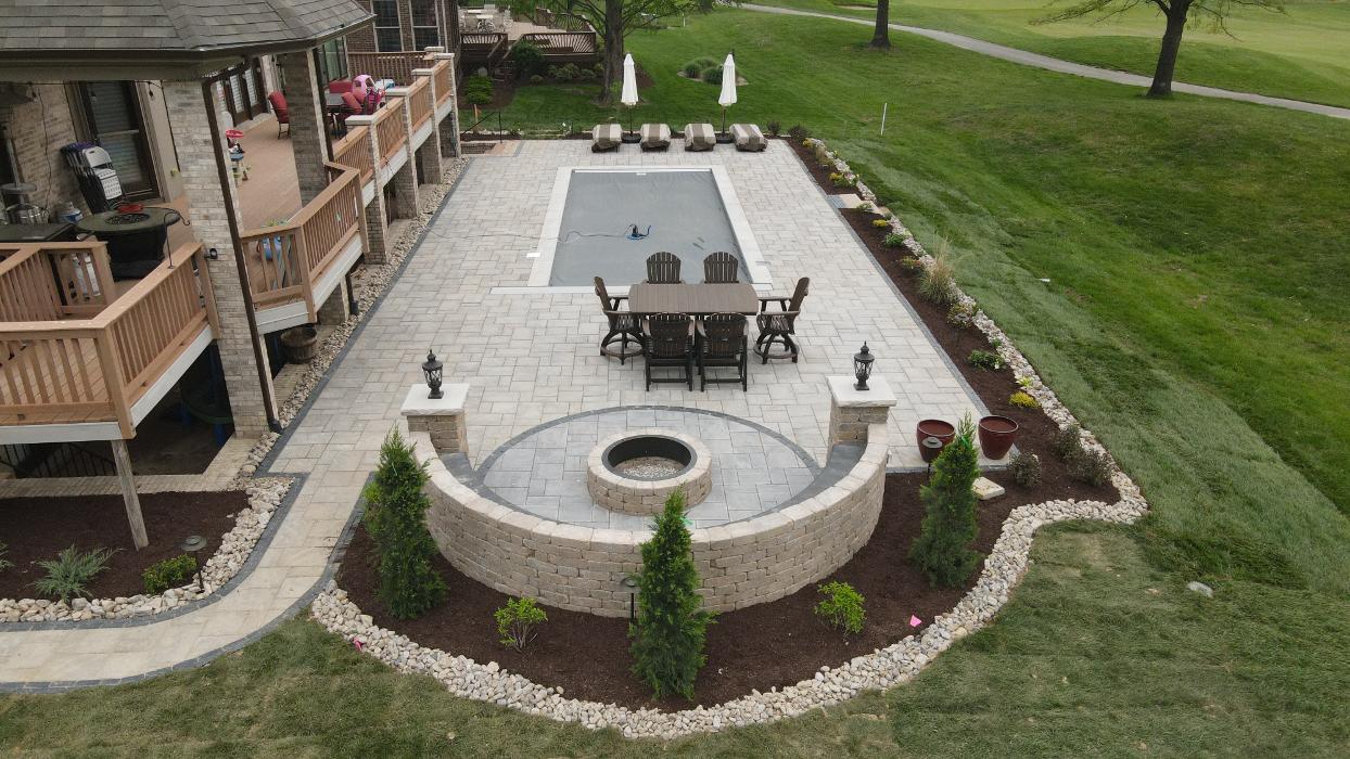 Lamb's Lawn Service & Landscaping LLC Image