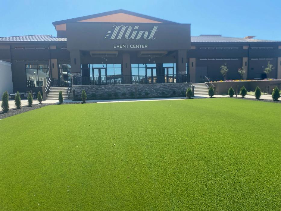 Lamb's Lawn Service & Landscaping LLC Image